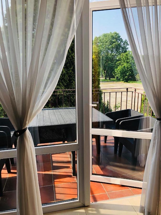 Hotel Olecki Oświęcim Εξωτερικό φωτογραφία