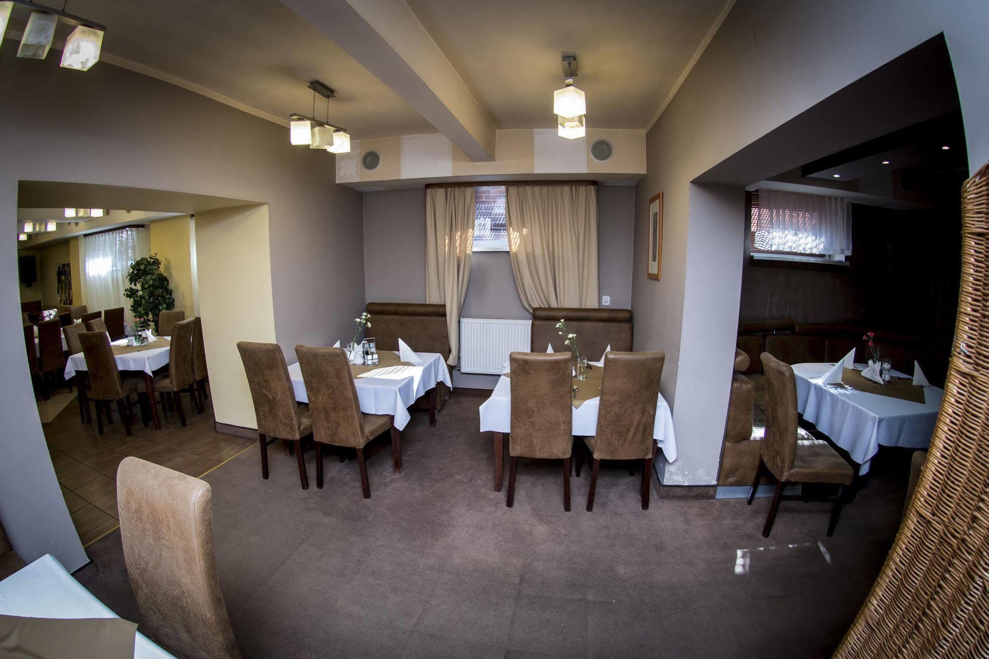 Hotel Olecki Oświęcim Εξωτερικό φωτογραφία