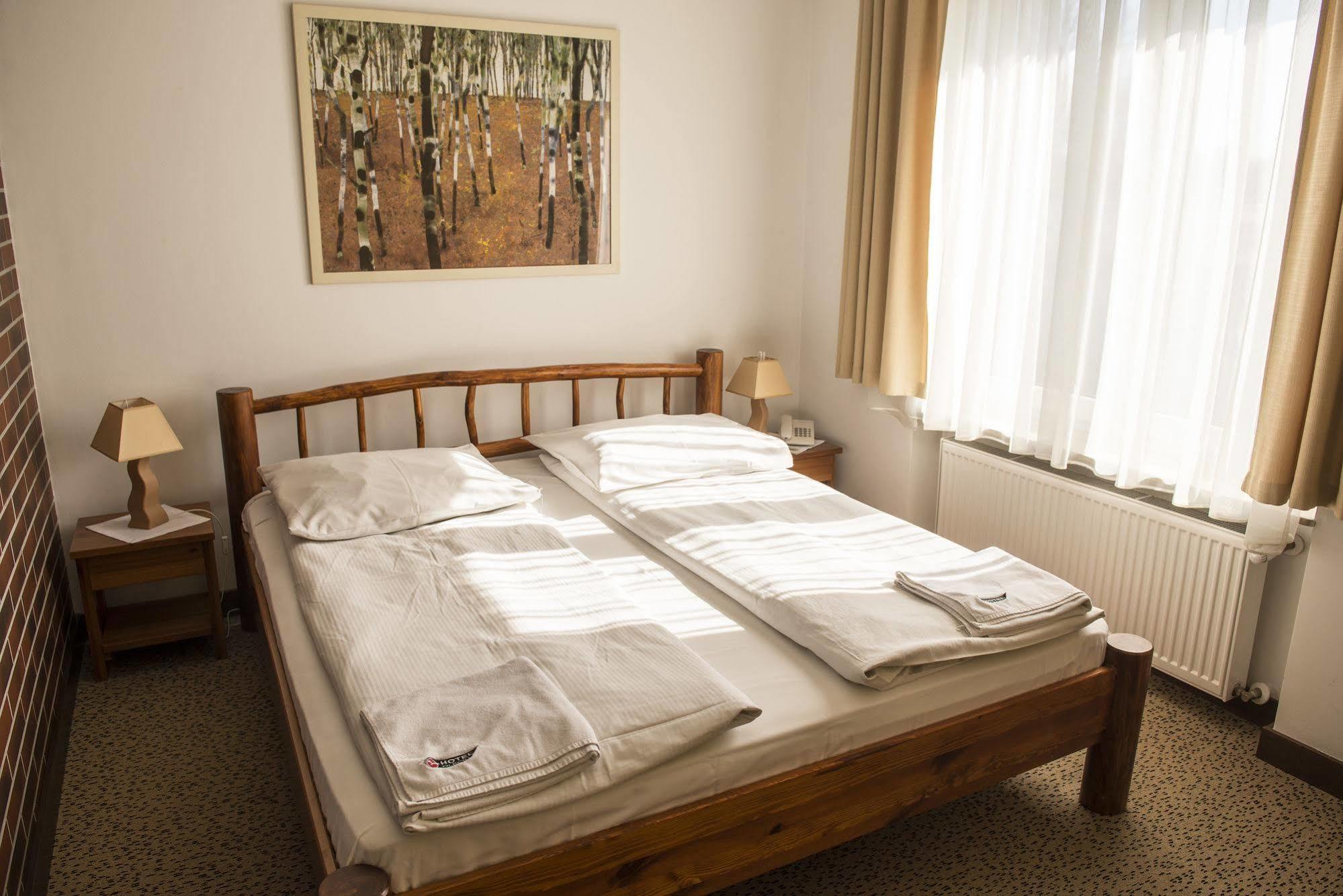Hotel Olecki Oświęcim Εξωτερικό φωτογραφία